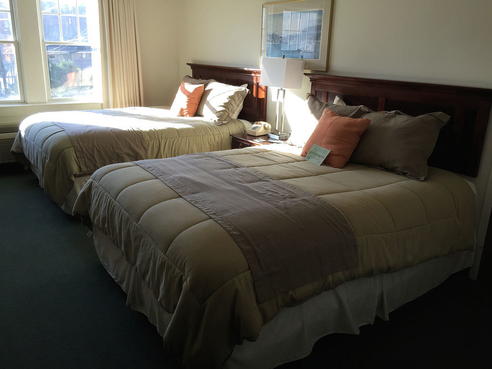 Riverhouse And Hotel 3*