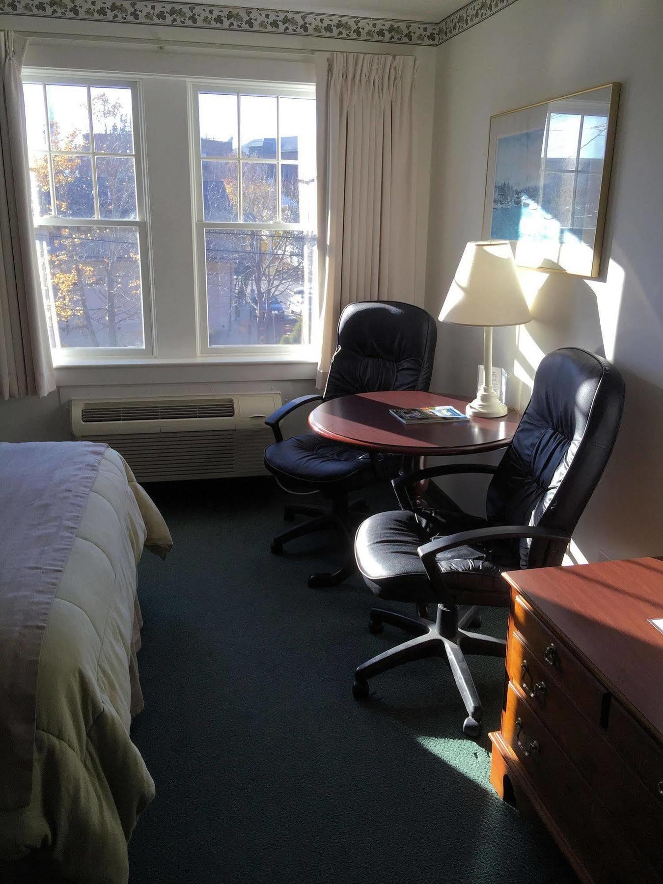 Hotel Riverhouse And