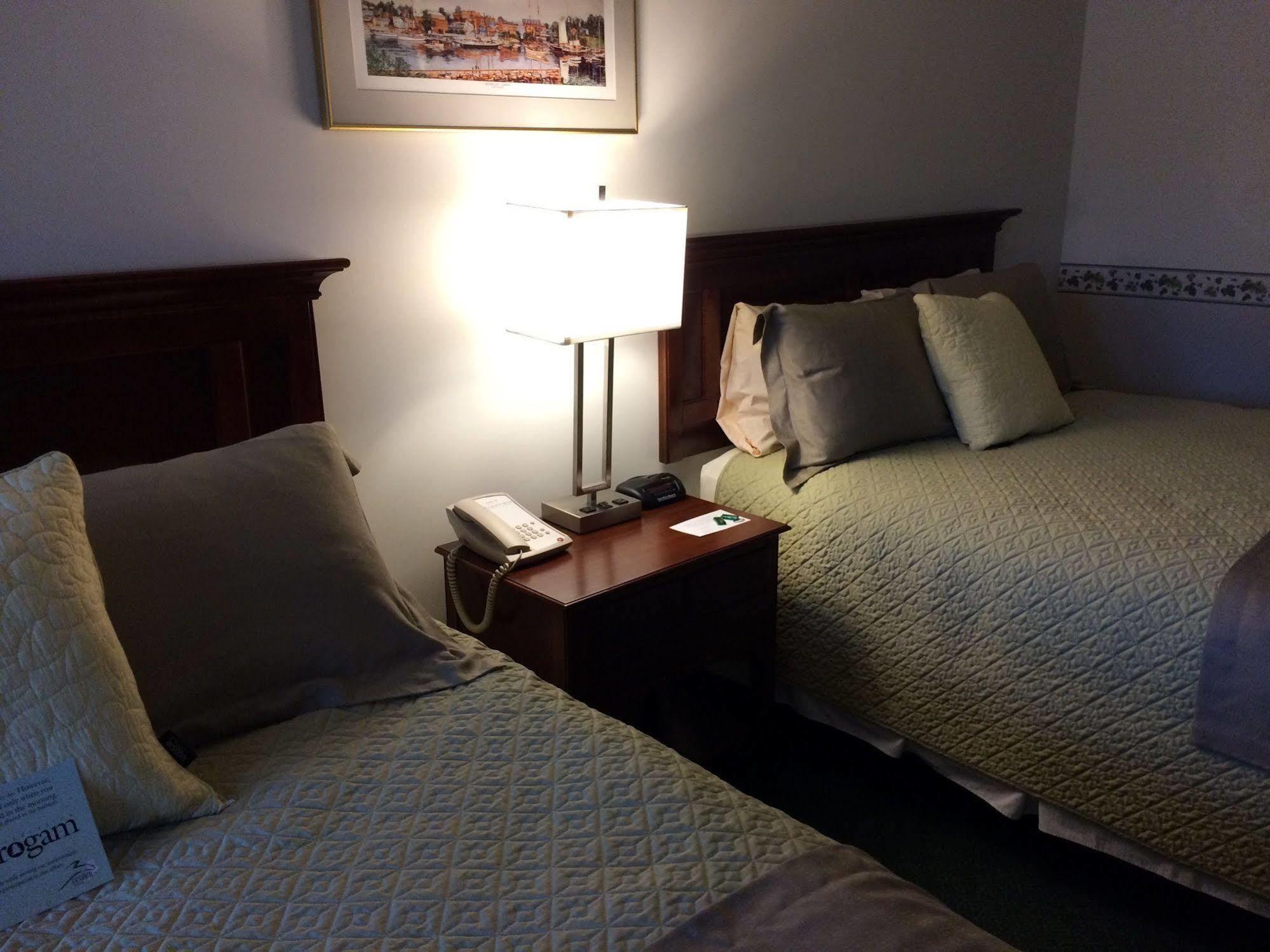 Riverhouse And Hotel 3*